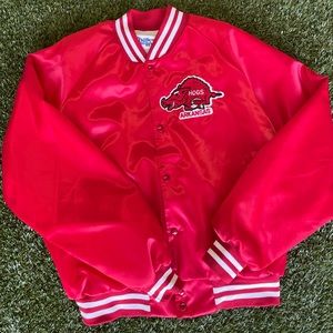 Vintage Chalk Line Arkansas Razorbacks size size XL but fits like a Large